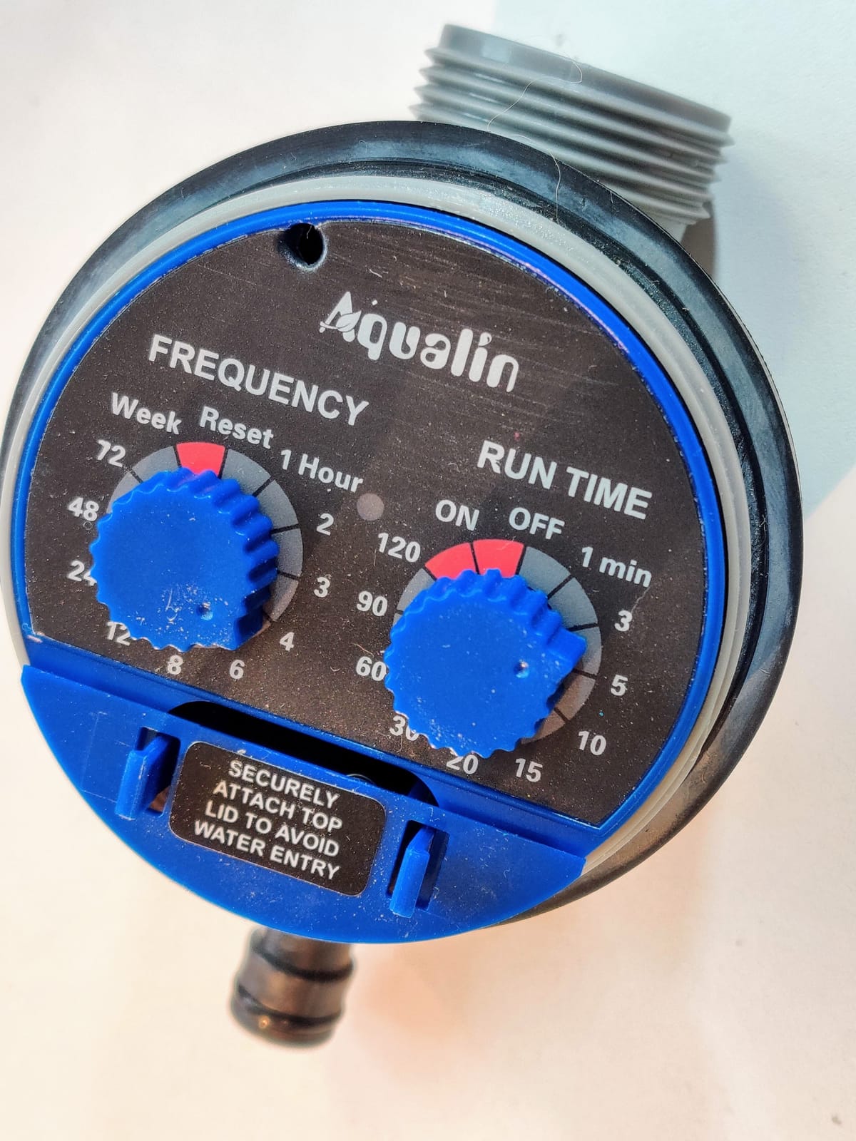Adding IOT capabilities to an old automatic watering system for 3$ with ESP32 & MOSFET