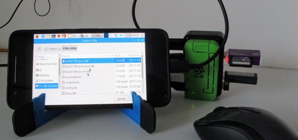 Raspberry Pi Zero & Powered USB Hub - the Ultimate Traveler's Gadget